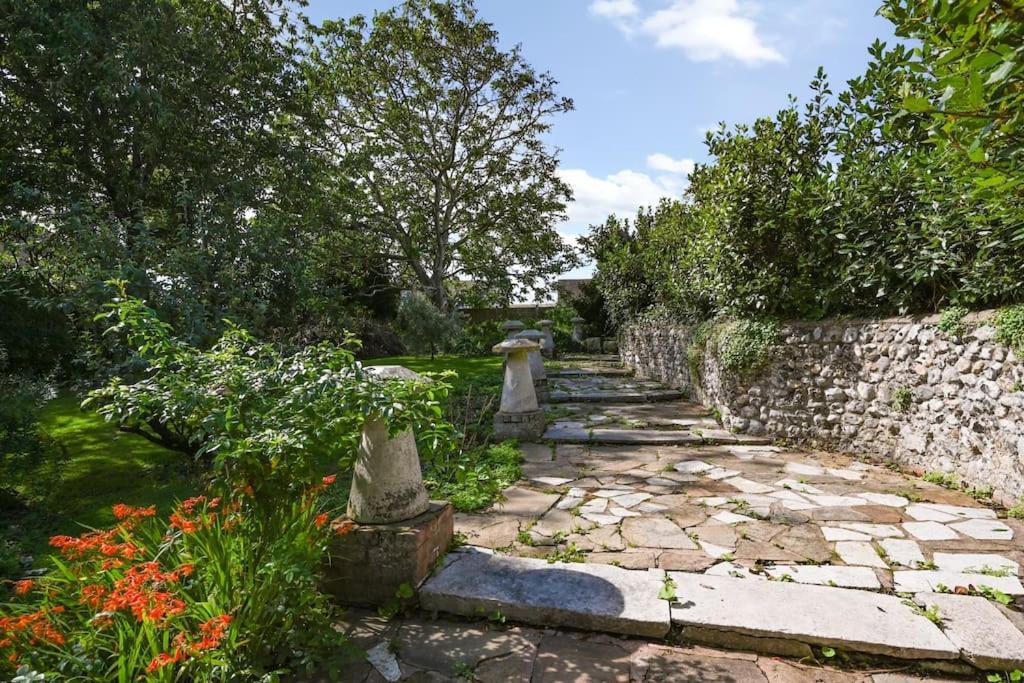 The Garden Flat At Walnut Tree House Διαμέρισμα Rustington Εξωτερικό φωτογραφία
